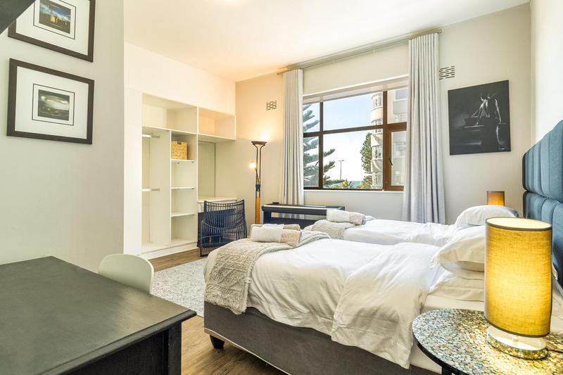 To Let 2 Bedroom Property for Rent in Sea Point Western Cape